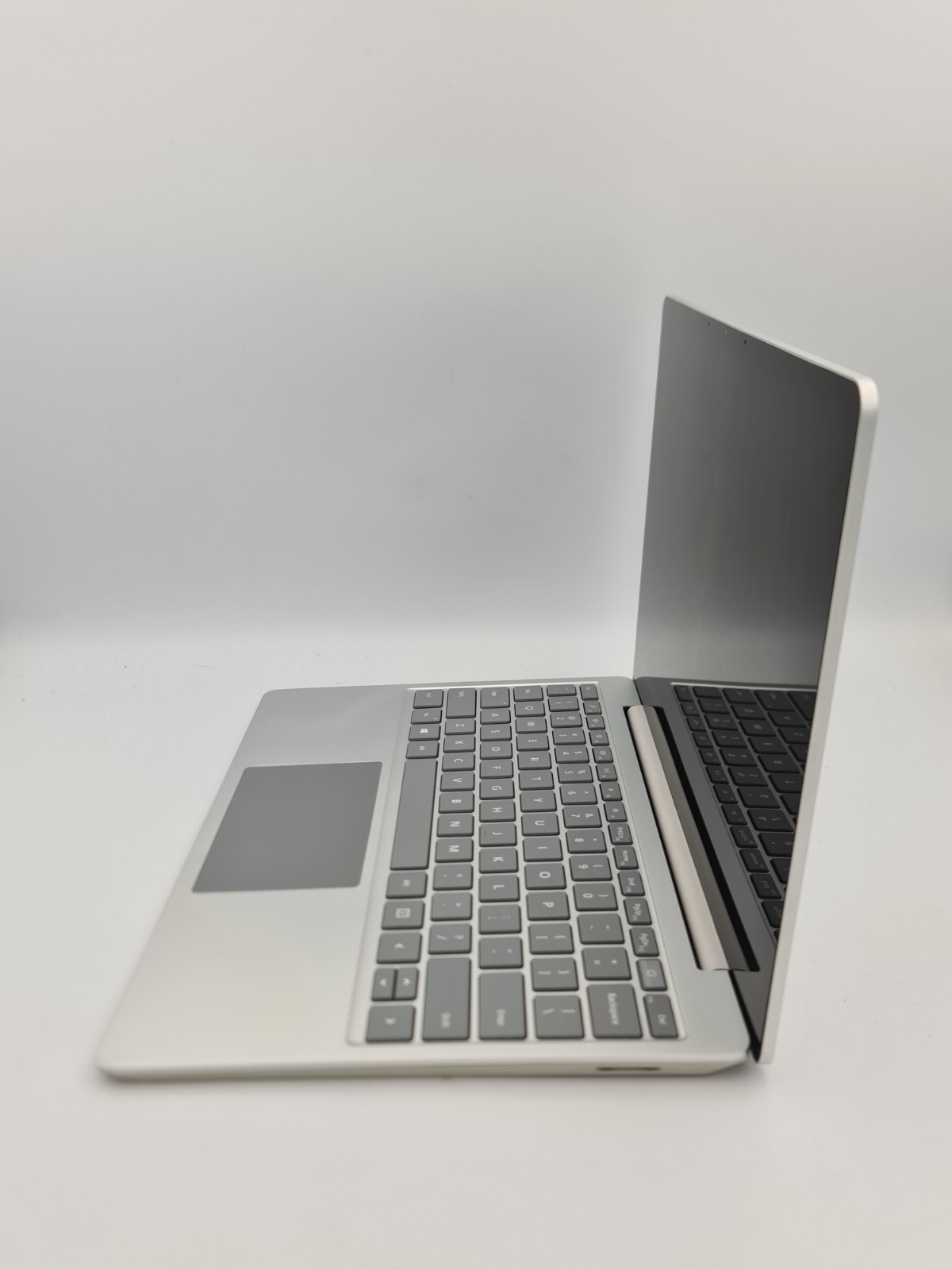 Microsoft Surface Laptop Go – 12.4” i5 10th Gen/8GB RAM/128GB (READ DESC) – 47C