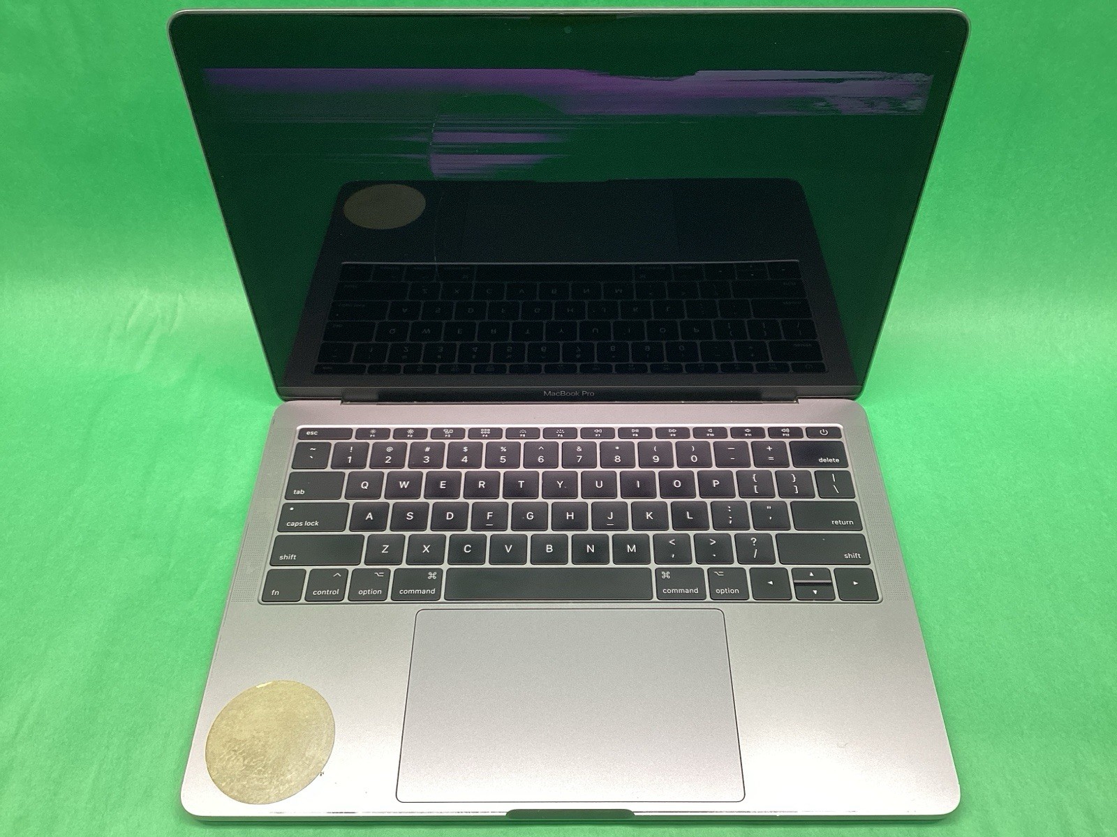 Apple Mid 2017 MacBook Pro A1708 – 13” Laptop – BROKEN SCREEN – BOOTS TO SETUP