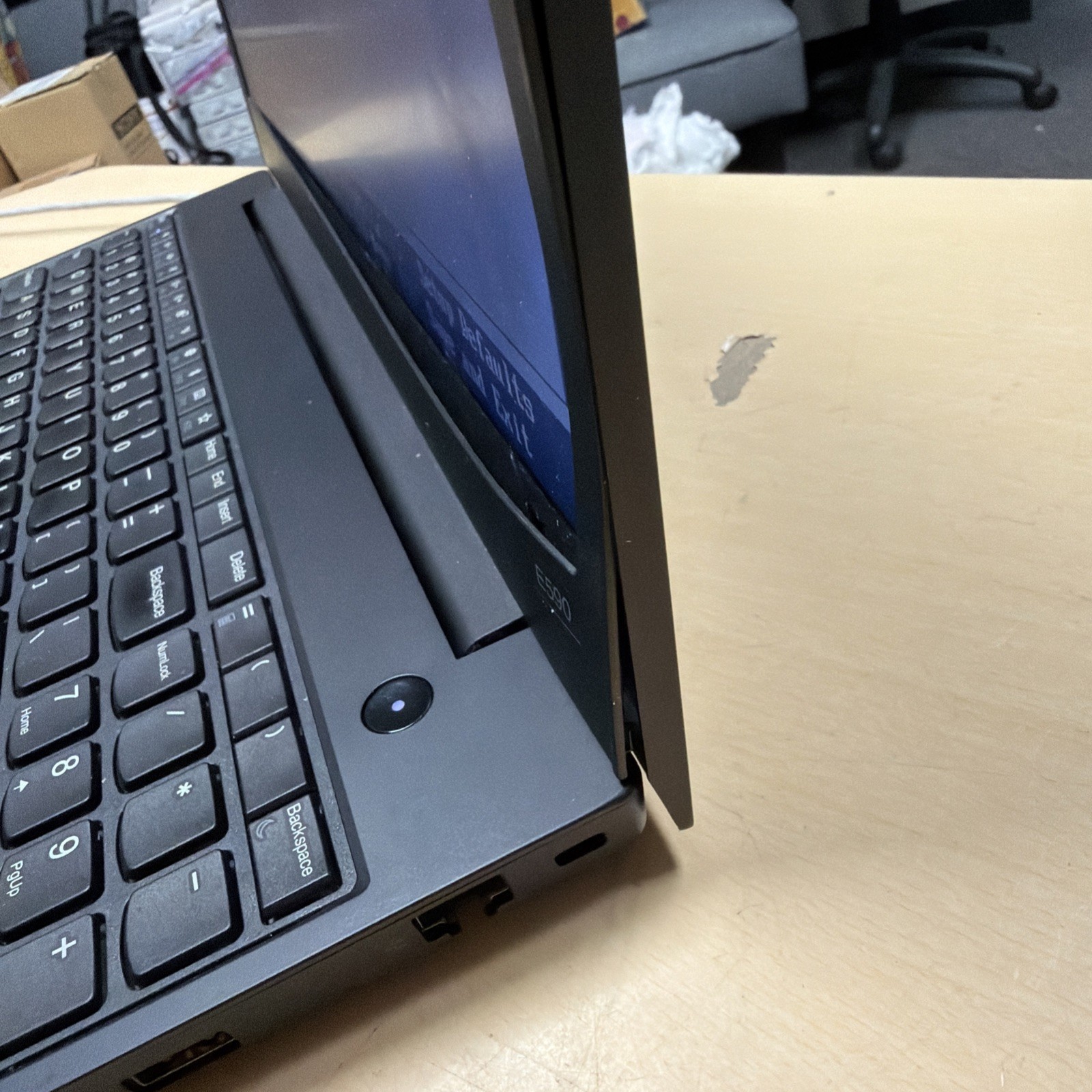 *PARTS Lenovo ThinkPad E590 i5-8265U 8GB RAM NO HD/OS