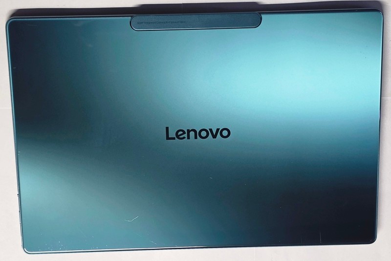 Lenovo Slim 9i 83CX0005US Ultra 7-258V, 32GB RAM 1TB SSD, 14.0″ 4K 3840×2400