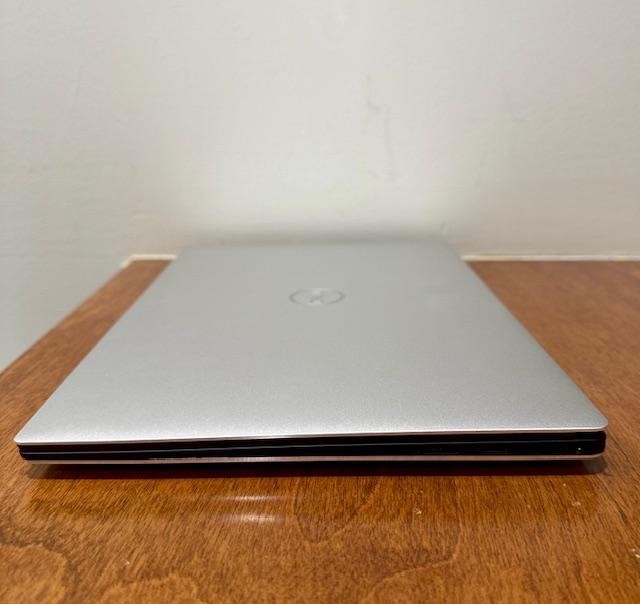 Dell XPS 13 9305 13.3″ Intel Core i7 8 GB Ram 256 GB – TOUCHSCREEN