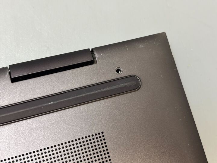 15.6″ HP Envy X360 2-in-1 Laptop AMD Ryzen 5-5625U 8GB RAM NO SSD Broken Hinge