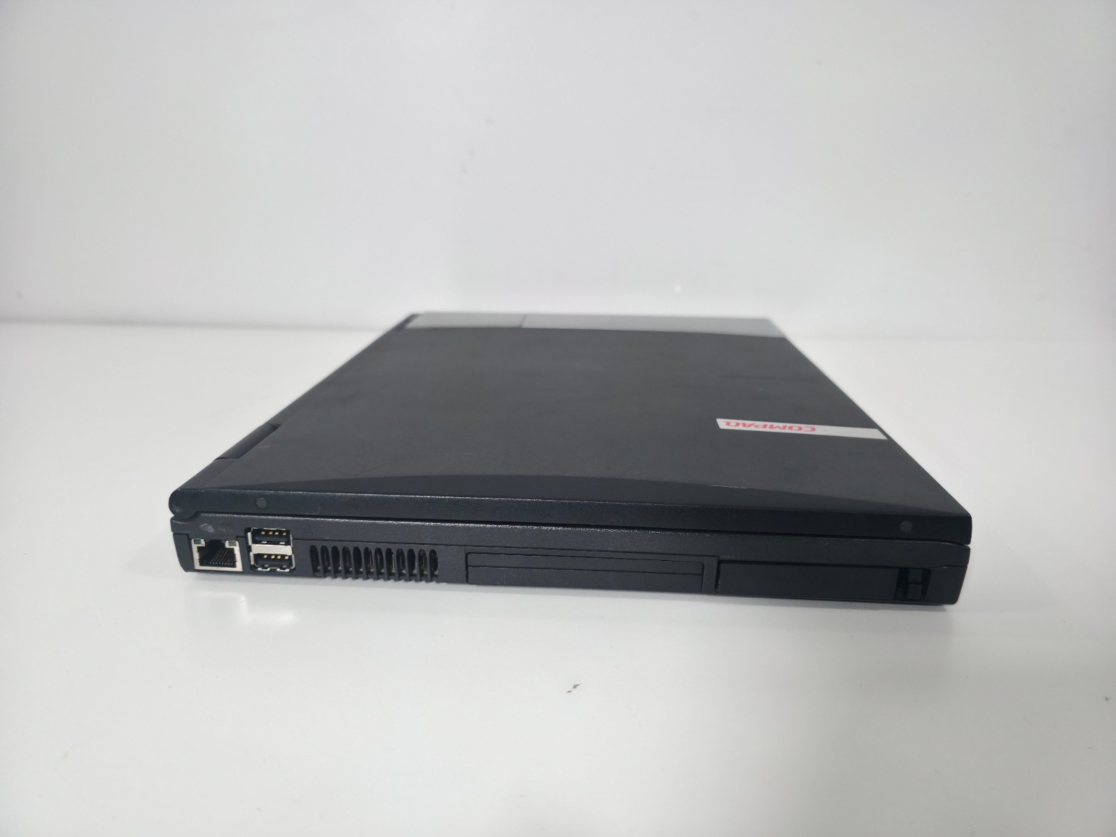 Vintage Compaq Evo N600c 14″ Laptop | Pentium III-M 866MHz | Boots to BIOS