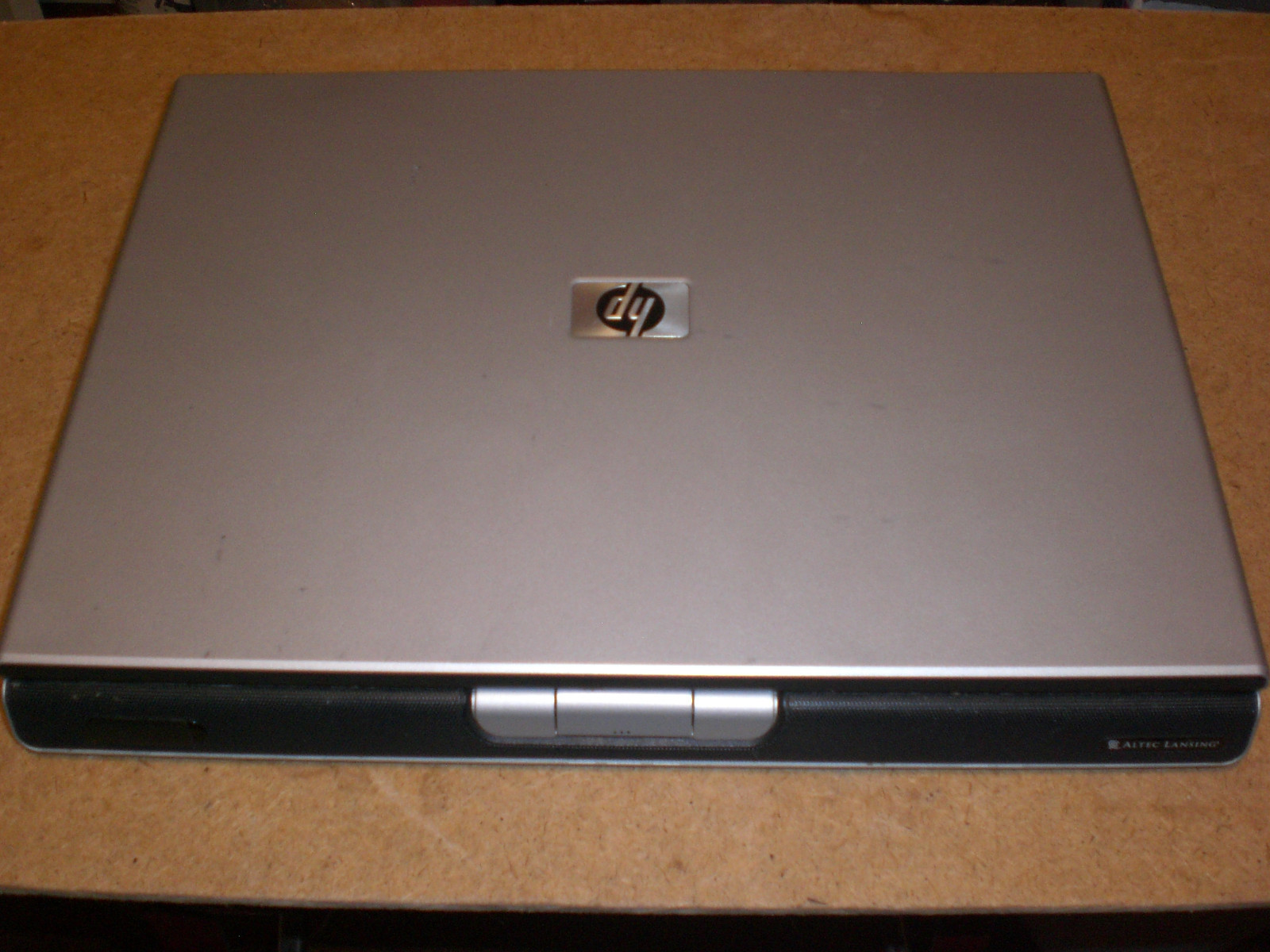 HP Pavilion Dv4000 Dv4130us laptop – LCD Glossy Screen good + Many other parts