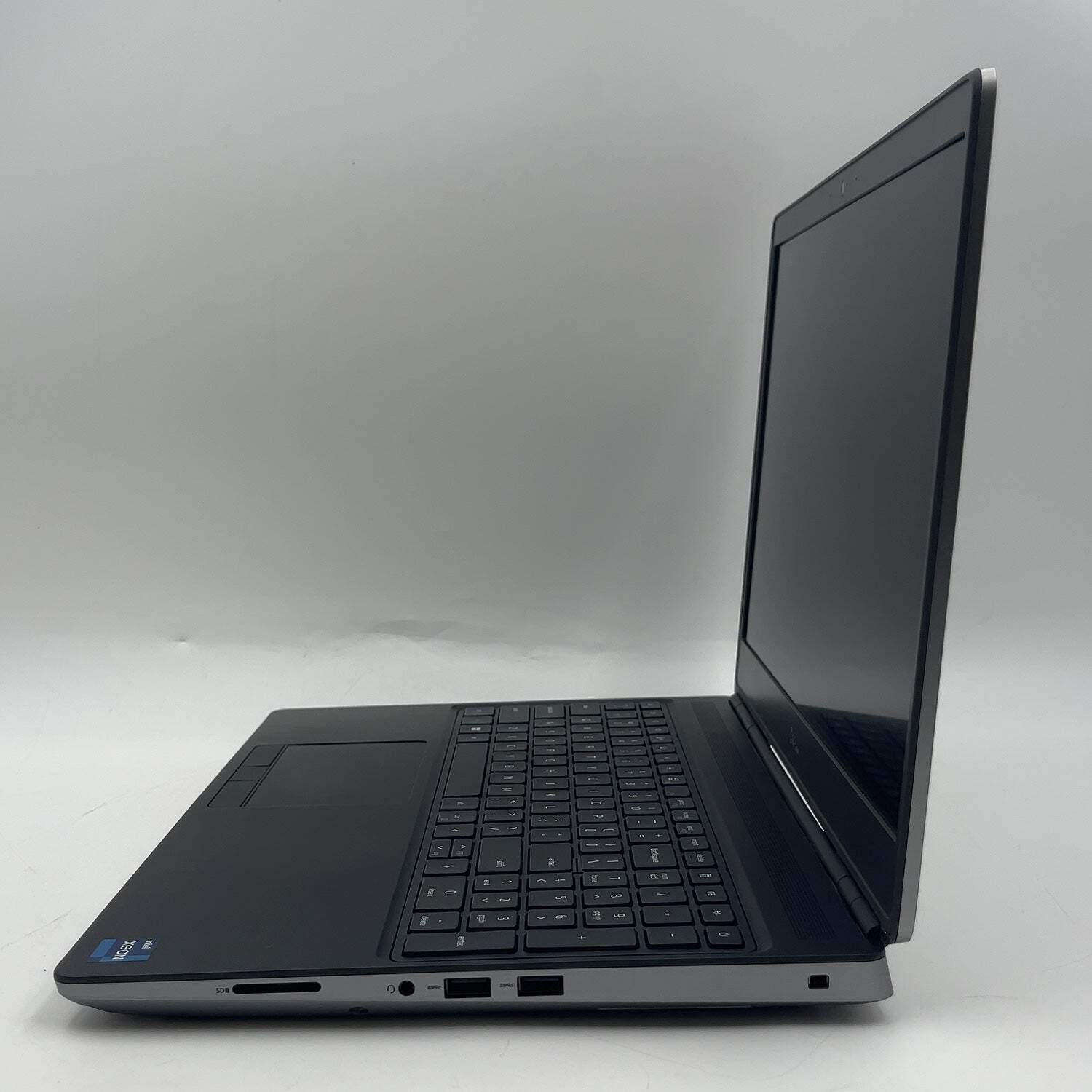 Dell Precision 7560 15.6″ Xeon W-11855M 3.2GHz 32GB RAM 512GB SSD RTX A4000