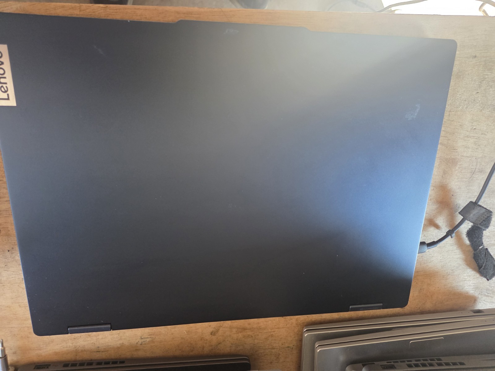 Lenovo IdeaPad Slim 5 16IRU9 2n1 16″ Touch , Intel Core 7 150u 16 gb Good A15c
