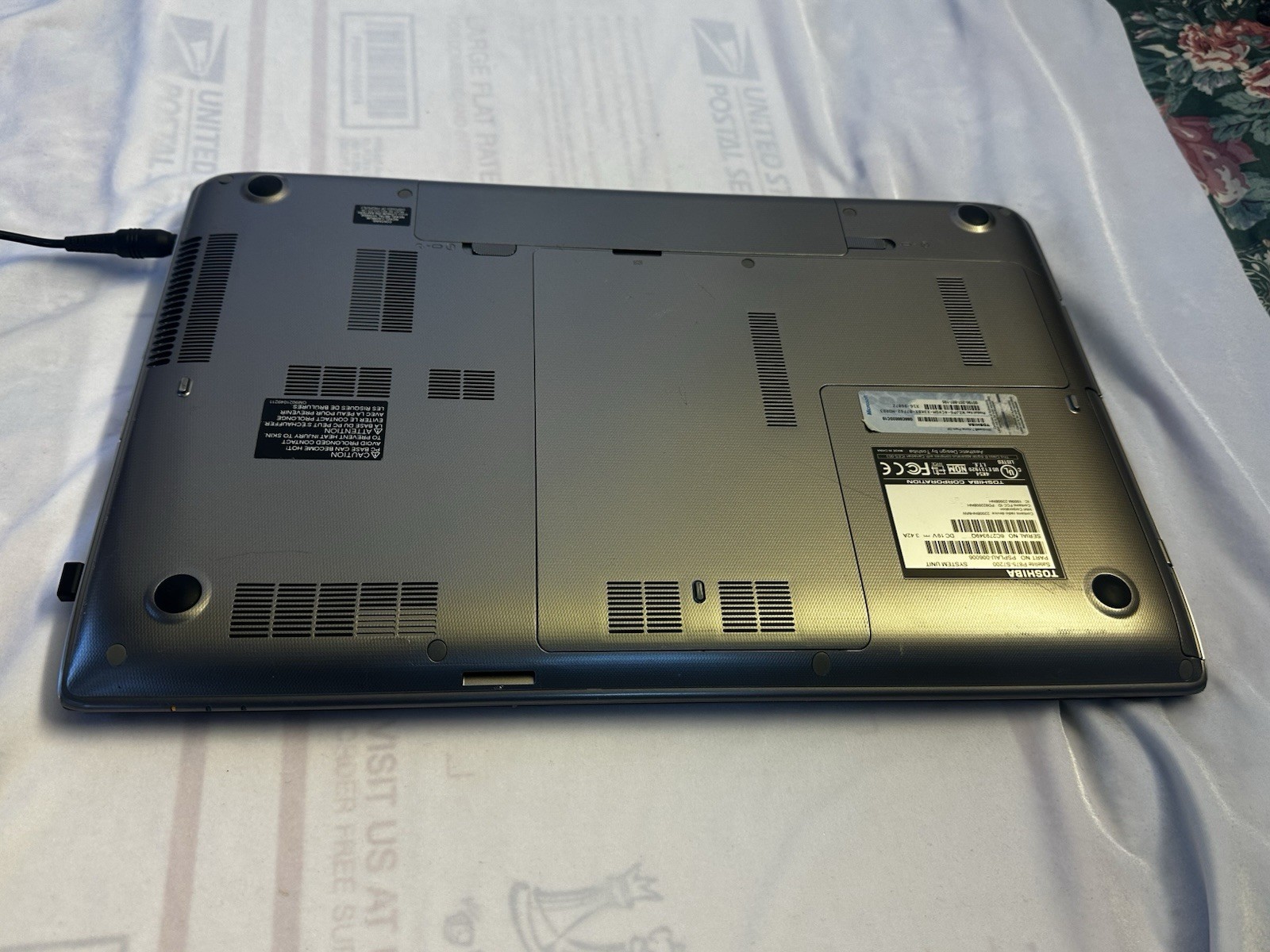 Toshiba Satellite P875-S7200- Windows 7 Home Edition 16GB RAM-Kingston SSD 480GB