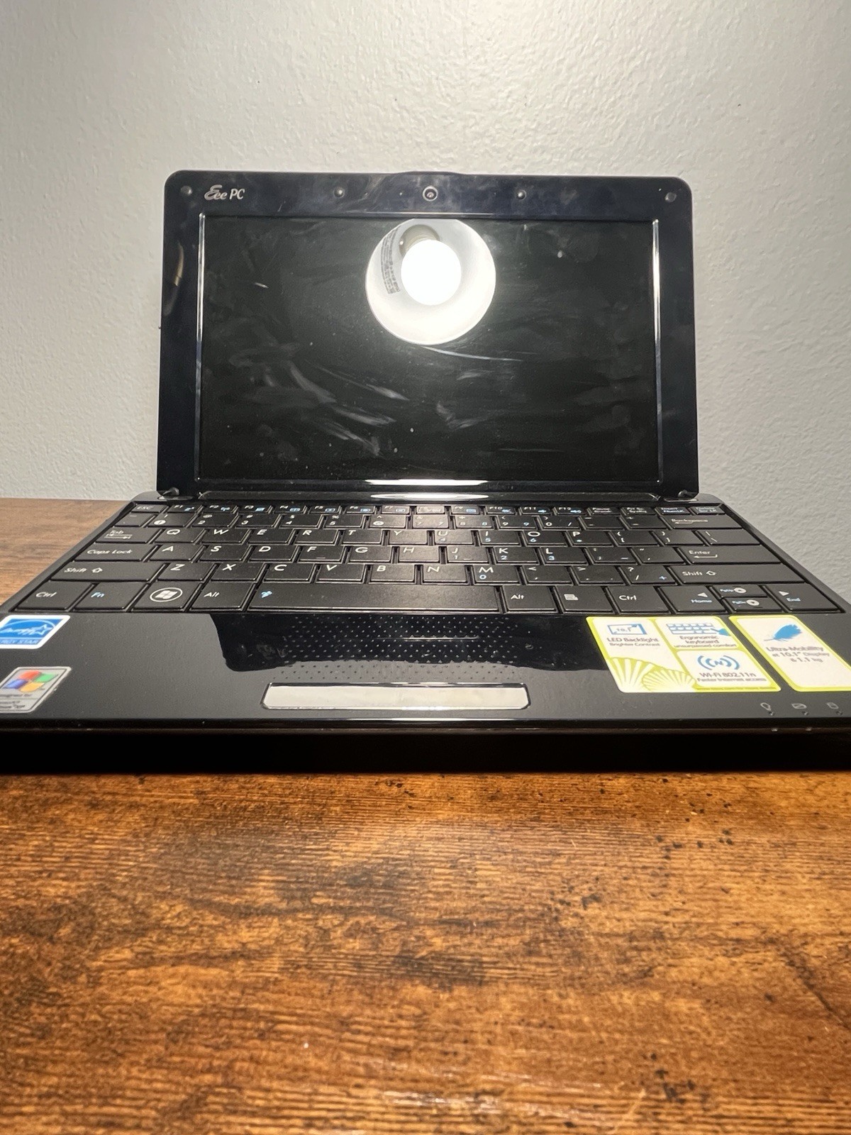 ASUS Eee PC Netbook – Intel Atom, Windows XP, 10.1 Display – Vintage Mini Laptop