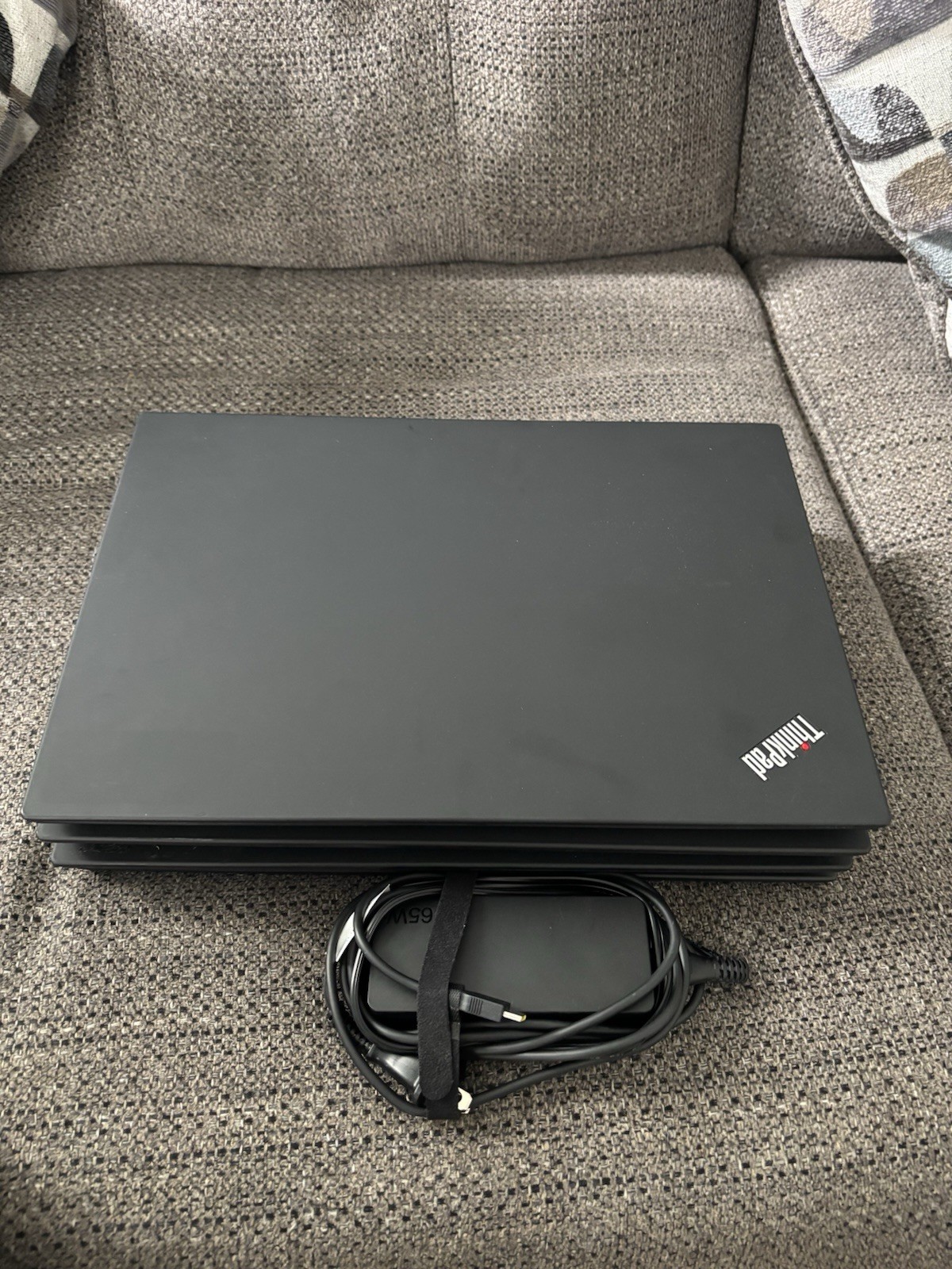Lenovo Thinkpad T14 Gen 1 14″ (256GB SSD, Ryzen 5 PRO 4650U , 2.1 GHz, 16GB)