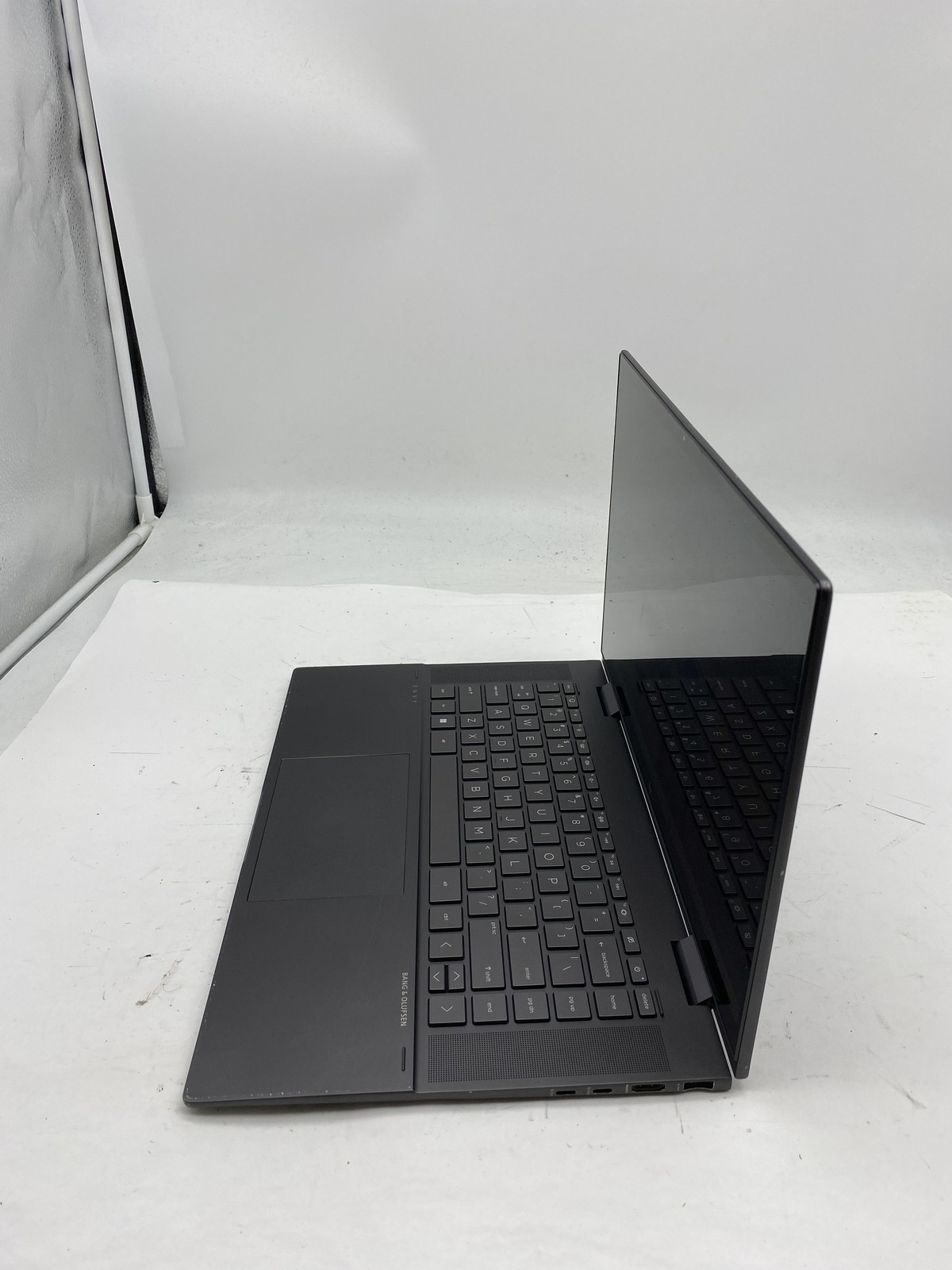 HP Envy x360 15-ey0023dx Laptop AMD RYZEN 7 5825U 2GHz 12GB 512GB SSD W11P Touch
