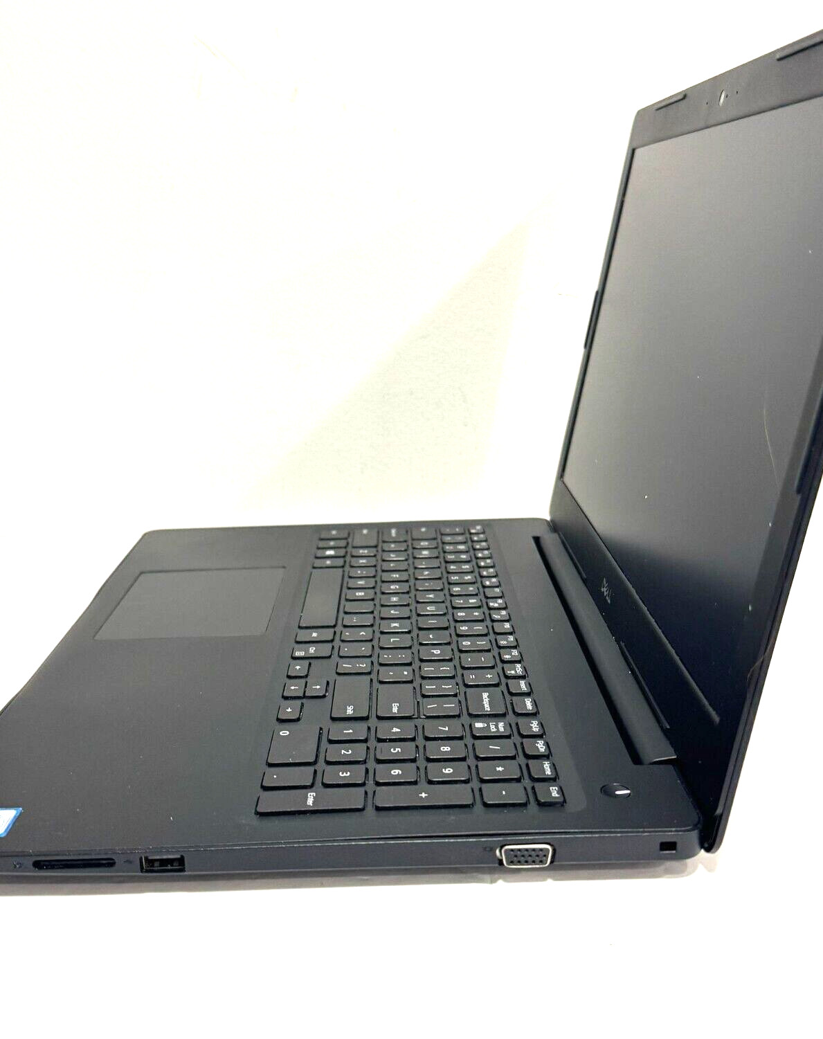 Dell Latitude 3590 Core i3-7130U 2.7 GHz 4 GB NO SSD/ NO CHARGER
