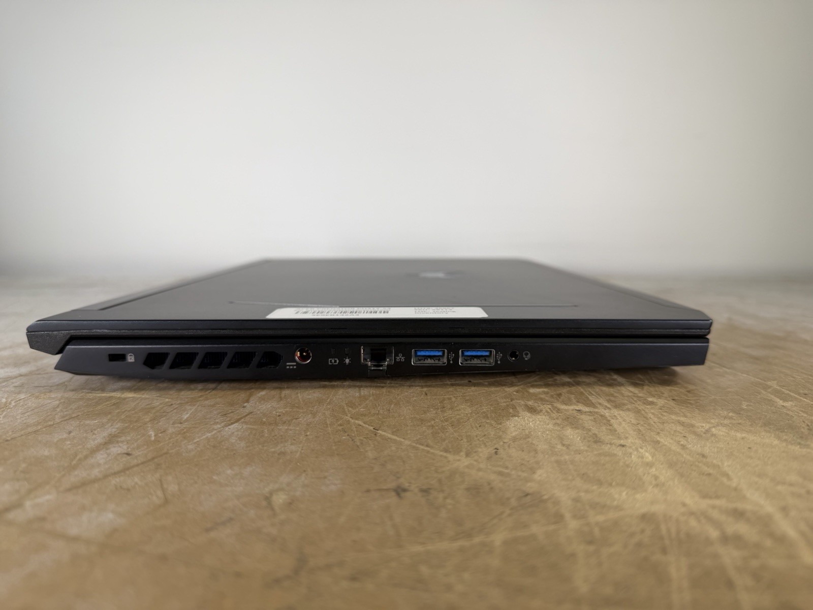 ACER PREDATOR PH317-54 i7-10750H @ 2.60 GHz, 8GB RAM, NO HDD/OS – (FOR PARTS)