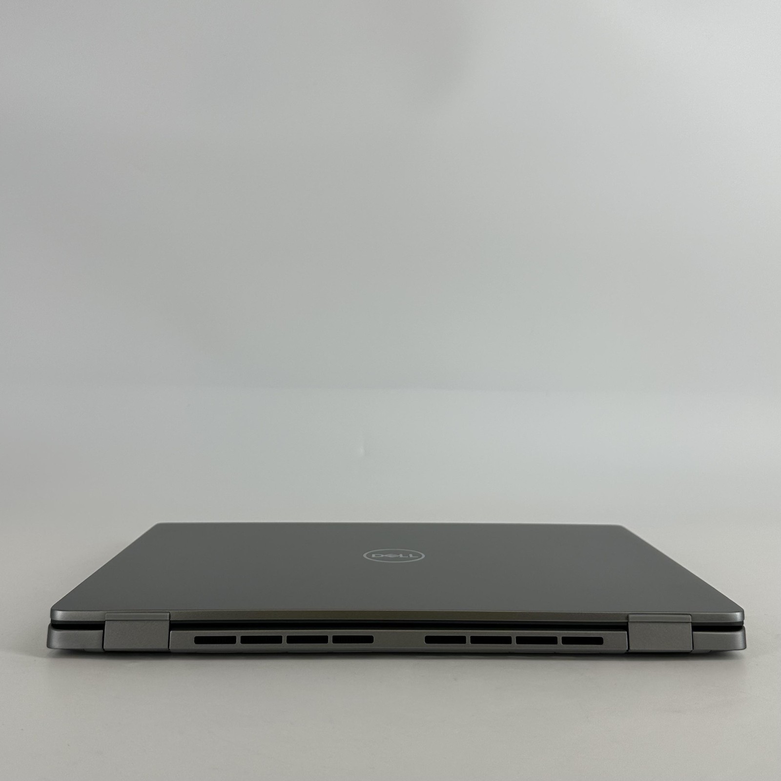 Dell Latitude 7450 14 Gray QHD+ 3.8 GHz Ultra 7 165H 32GB 256GB SSD Very Good