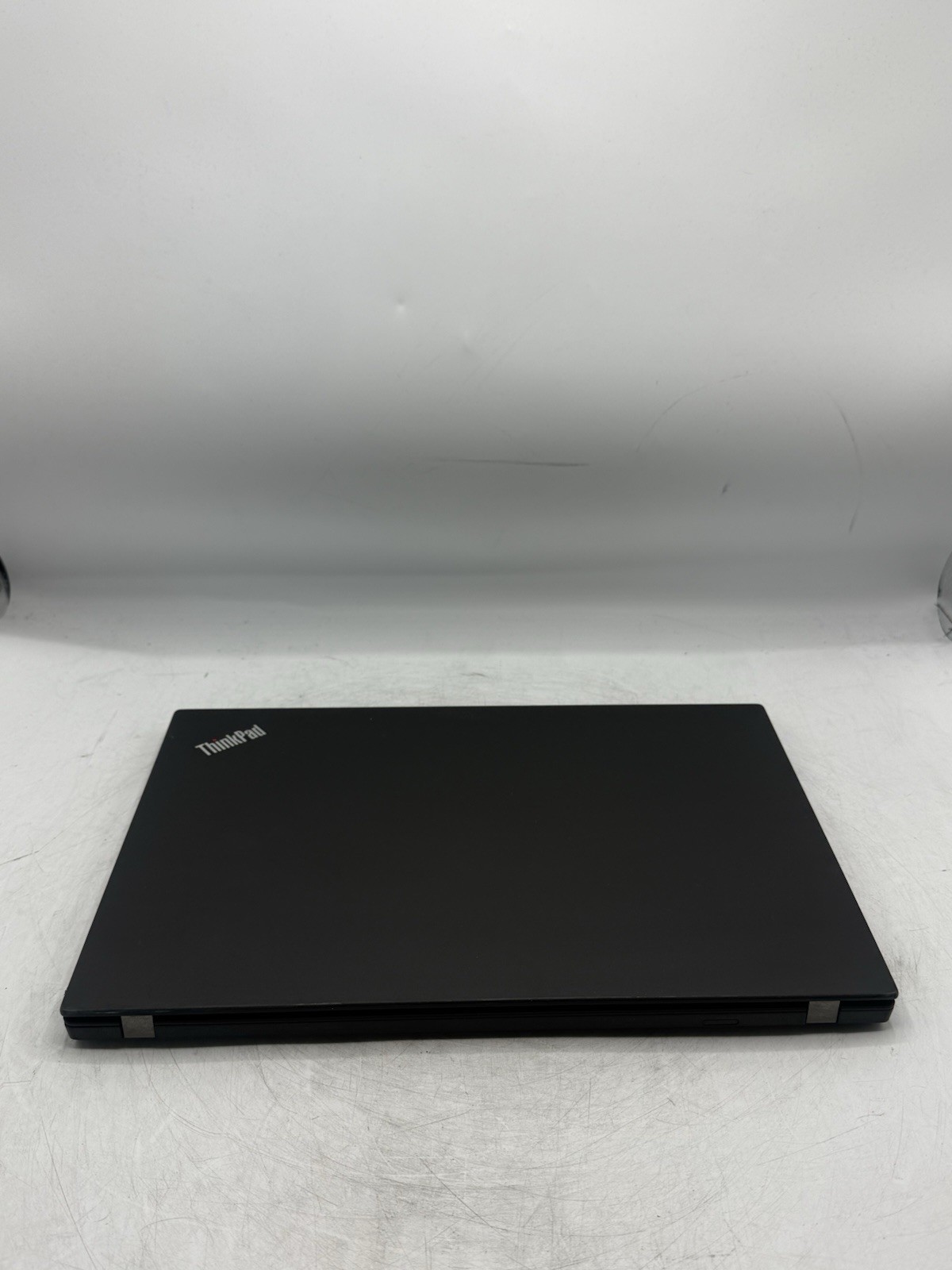 Lenovo ThinkPad T490 14″ FHD i5-8365U 8GB RAM 256GB NVMe Win11P