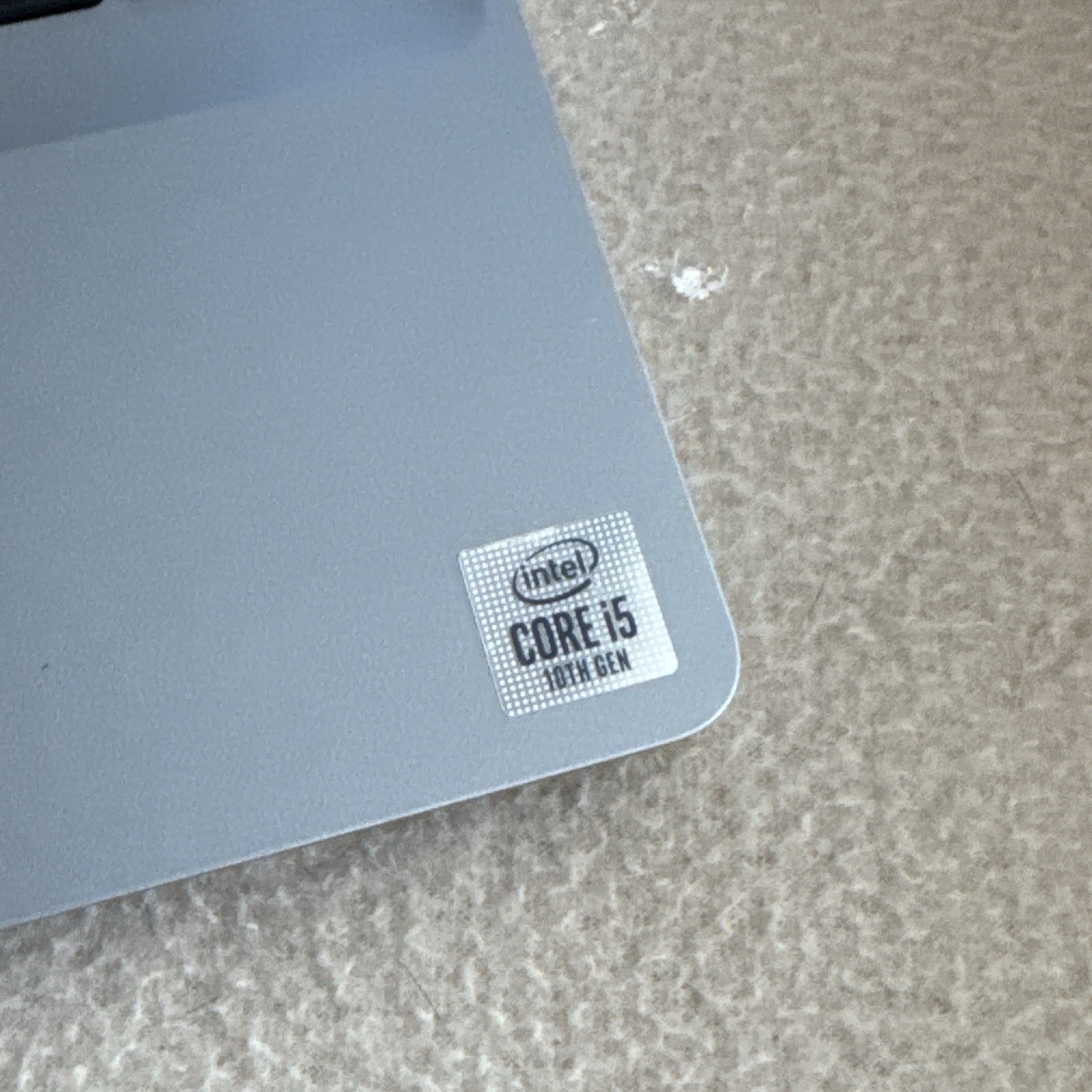 Dell Precision 3550 i5-10310 4core/8thread/256GB M.2 SSD/16GB/ Win 11 pro
